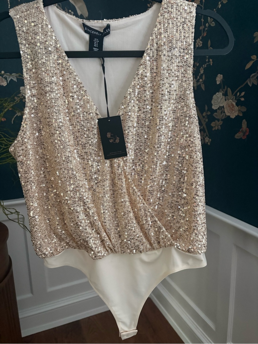 Sincerly Jules Champagne Sequin V-Neck Bodysuit